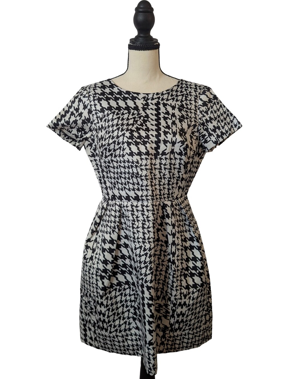 Classic Black and White Houndstooth Short Sleeve Mini Dress Size Large